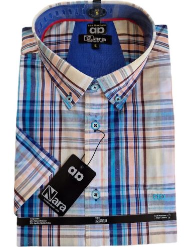 Camisa de verano para hombre. Detalle frontal.